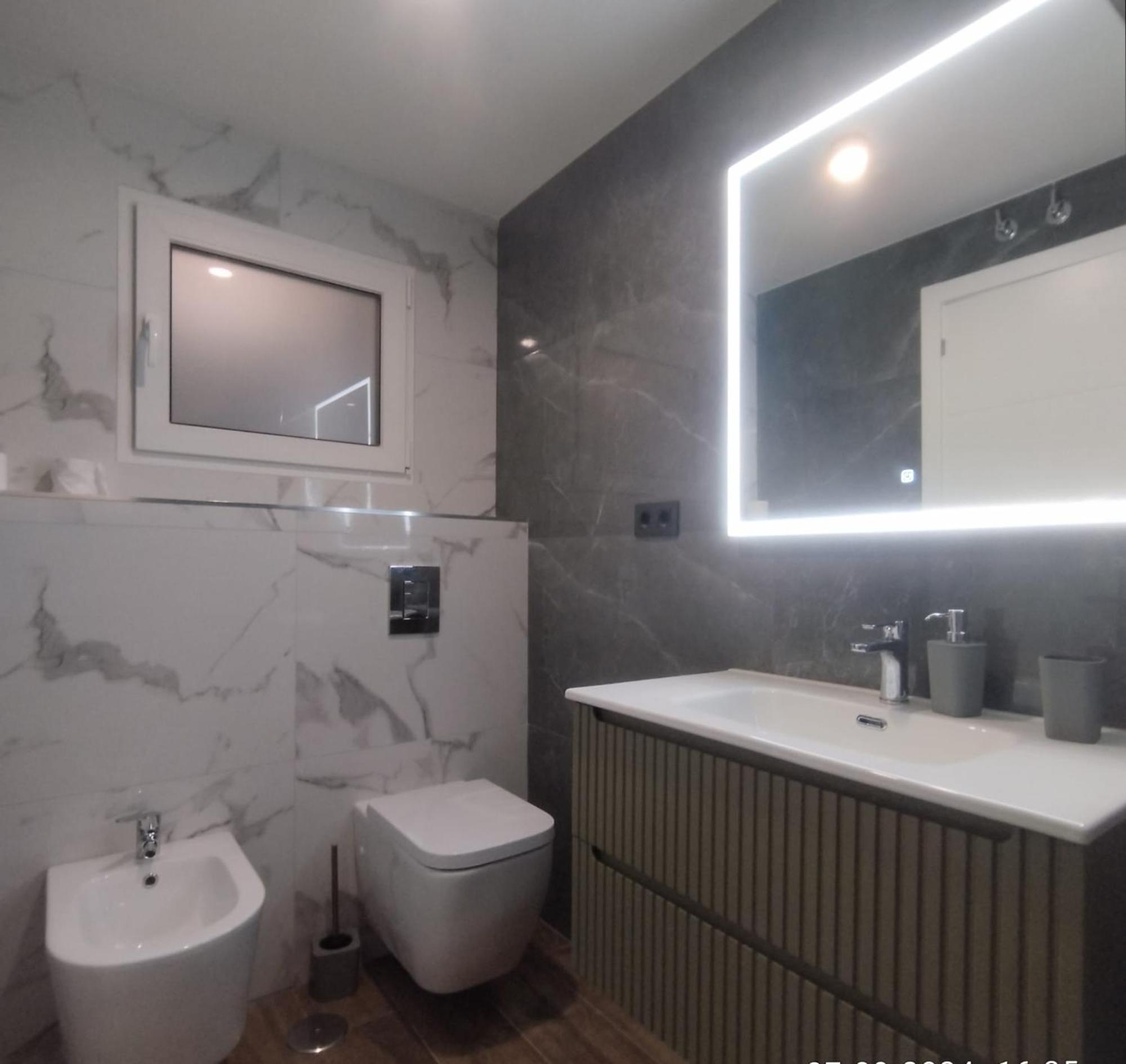 Emerald Apartment Alicante Exterior photo